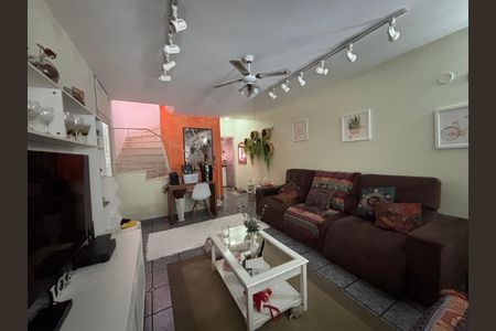 Casa à venda com 130m², 3 quartos e 2 vagas Casa à venda com 130m², 3 quartos e 2 vagasFoto 05