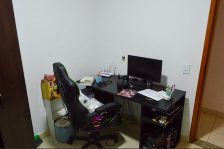 Casa de condomínio à venda com 80m², 3 quartos e sem vagaQuarto 1