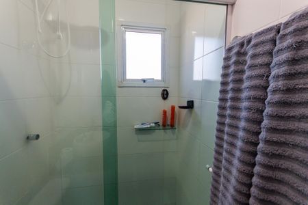 Apartamento à venda com 98m², 2 quartos e 1 vaga Apartamento à venda com 98m², 2 quartos e 1 vagaBanheiro da Suíte