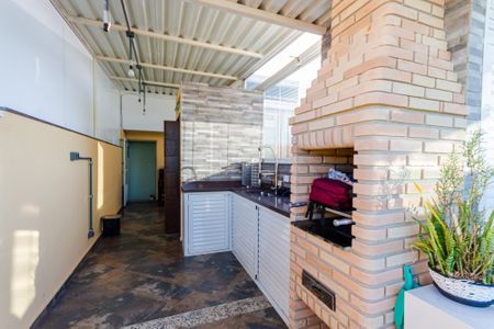 Apartamento à venda com 98m², 2 quartos e 1 vaga Apartamento à venda com 98m², 2 quartos e 1 vagaCobertura