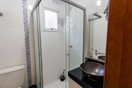 Apartamento à venda com 98m², 2 quartos e 1 vaga Apartamento à venda com 98m², 2 quartos e 1 vagaBanheiro