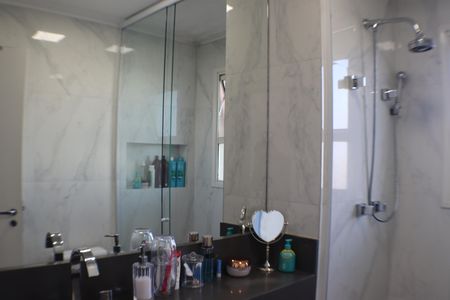 Apartamento à venda com 119m², 3 quartos e 3 vagasBanheiro da Suíte