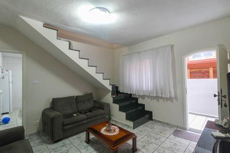 Casa à venda com 172m², 3 quartos e 2 vagas Casa à venda com 172m², 3 quartos e 2 vagasSala