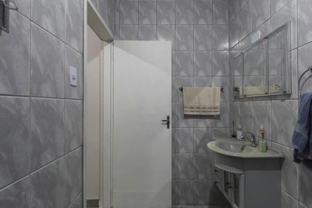 Casa à venda com 172m², 3 quartos e 2 vagas Casa à venda com 172m², 3 quartos e 2 vagasBanheiro de serviço