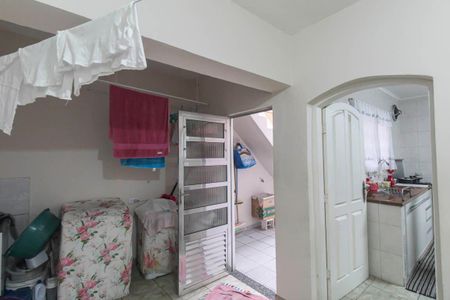 Casa à venda com 172m², 3 quartos e 2 vagas Casa à venda com 172m², 3 quartos e 2 vagasÁrea de Serviço