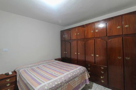 Casa à venda com 172m², 3 quartos e 2 vagas Casa à venda com 172m², 3 quartos e 2 vagasQuarto 1