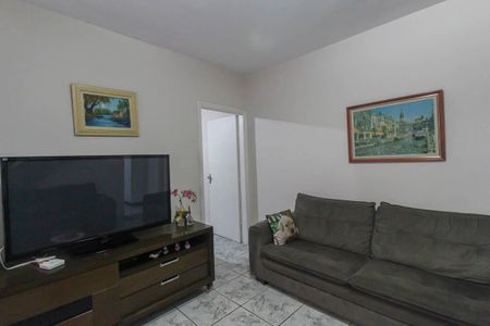 Casa à venda com 172m², 3 quartos e 2 vagas Casa à venda com 172m², 3 quartos e 2 vagasSala
