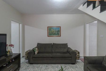 Casa à venda com 172m², 3 quartos e 2 vagas Casa à venda com 172m², 3 quartos e 2 vagasSala