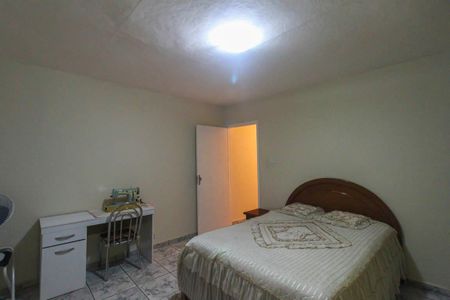 Casa à venda com 172m², 3 quartos e 2 vagas Casa à venda com 172m², 3 quartos e 2 vagasQuarto 2