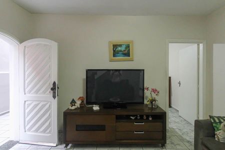 Casa à venda com 172m², 3 quartos e 2 vagas Casa à venda com 172m², 3 quartos e 2 vagasSala