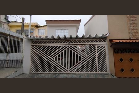 Casa à venda com 172m², 3 quartos e 2 vagas Casa à venda com 172m², 3 quartos e 2 vagasFachada