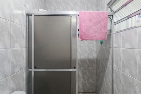Casa à venda com 172m², 3 quartos e 2 vagas Casa à venda com 172m², 3 quartos e 2 vagasBanheiro de serviço