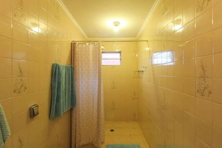Casa à venda com 172m², 3 quartos e 2 vagas Casa à venda com 172m², 3 quartos e 2 vagasBanheiro