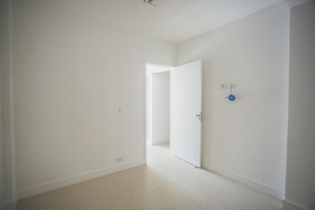 Apartamento à venda com 72m², 2 quartos e sem vaga Apartamento à venda com 72m², 2 quartos e sem vagaSuíte