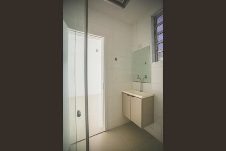 Apartamento à venda com 72m², 2 quartos e sem vaga Apartamento à venda com 72m², 2 quartos e sem vagaBanheiro da Suíte