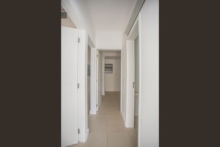 Apartamento à venda com 72m², 2 quartos e sem vaga Apartamento à venda com 72m², 2 quartos e sem vagaCorredor