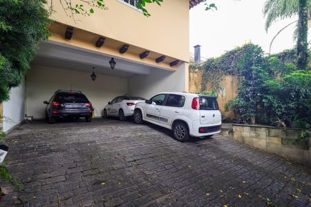 Casa para alugar com 550m², 6 quartos e 4 vagasGaragem