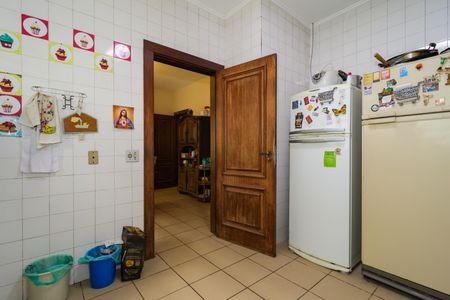 Casa para alugar com 550m², 6 quartos e 4 vagasCozinha