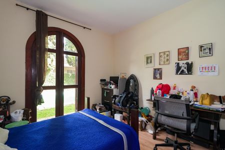 Casa para alugar com 550m², 6 quartos e 4 vagasQuarto 2