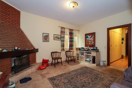 Casa para alugar com 550m², 6 quartos e 4 vagasSala