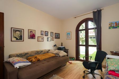 Casa para alugar com 550m², 6 quartos e 4 vagasQuarto 1