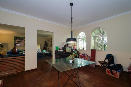 Casa para alugar com 550m², 6 quartos e 4 vagasSala