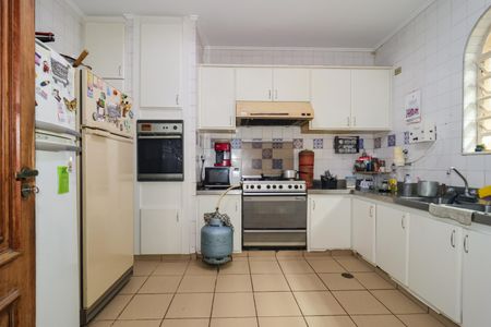 Casa para alugar com 550m², 6 quartos e 4 vagasCozinha