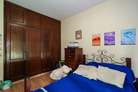 Casa para alugar com 550m², 6 quartos e 4 vagasQuarto 2