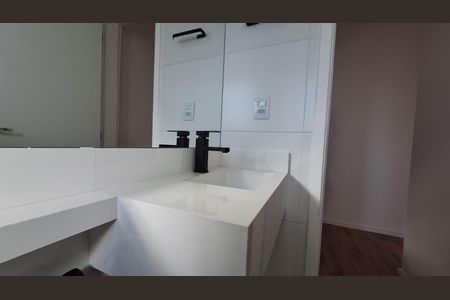 Apartamento para alugar com 47m², 2 quartos e 1 vaga Apartamento para alugar com 47m², 2 quartos e 1 vagaBanheiro