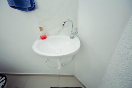 Casa à venda com 70m², 2 quartos e sem vagaBanheiro Social