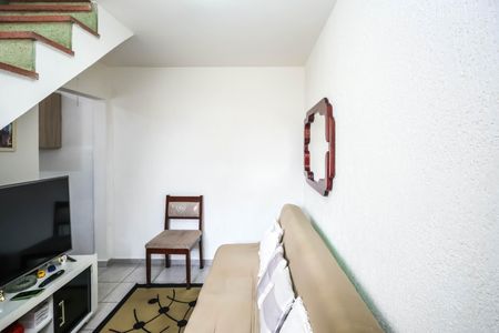 Casa à venda com 70m², 2 quartos e sem vagaSala