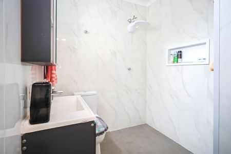 Casa à venda com 70m², 2 quartos e sem vagaBanheiro da Suíte