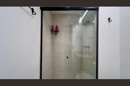 Studio para alugar com 30m², 1 quarto e sem vaga Studio para alugar com 30m², 1 quarto e sem vagaBanheiro