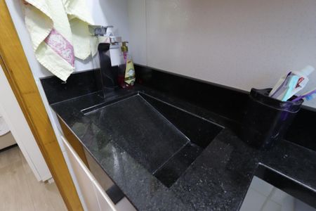 Apartamento à venda com 122m², 2 quartos e 1 vagaBanheiro da Suíte - Pia