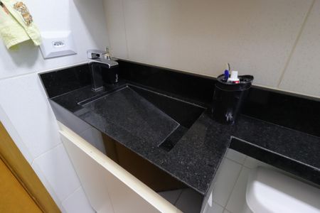 Apartamento à venda com 122m², 2 quartos e 1 vagaBanheiro Social - Pia