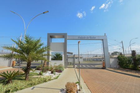 Casa de condomínio para alugar com 150m², 2 quartos e 2 vagasFachada e portaria