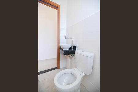 Casa de condomínio para alugar com 150m², 2 quartos e 2 vagasBanheiro da Suíte