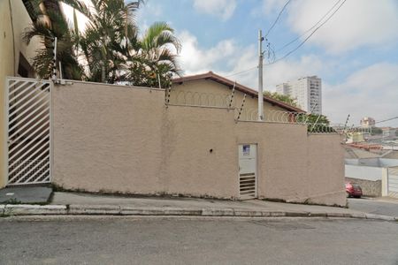 Casa à venda com 480m², 3 quartos e 3 vagasFachada + placa