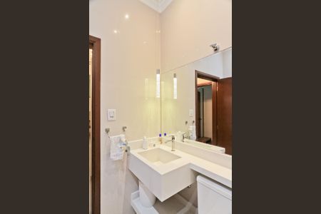 Casa à venda com 480m², 3 quartos e 3 vagasBanheiro