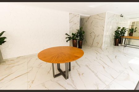 Apartamento à venda com 70m², 2 quartos e 1 vaga Apartamento à venda com 70m², 2 quartos e 1 vagaHall de entrada