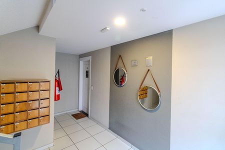 Apartamento para alugar com 43m², 2 quartos e sem vaga Apartamento para alugar com 43m², 2 quartos e sem vagaHall social