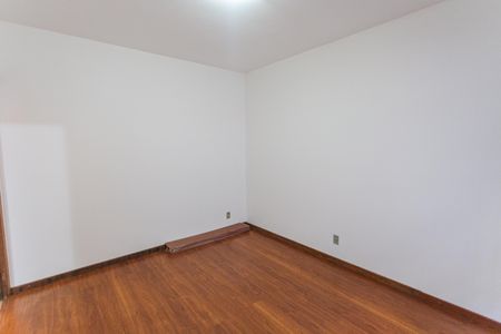 Casa à venda com 330m², 2 quartos e 8 vagasQuarto 1