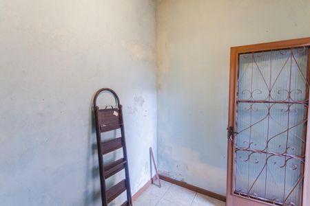 Casa à venda com 330m², 2 quartos e 8 vagasQuarto de Serviço