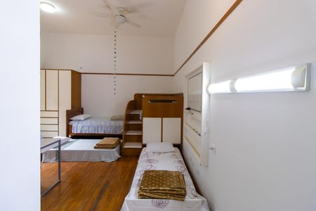 Casa para alugar com 700m², 3 quartos e 10 vagas Casa para alugar com 700m², 3 quartos e 10 vagasSuíte 2