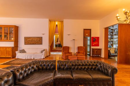 Casa para alugar com 700m², 3 quartos e 10 vagas Casa para alugar com 700m², 3 quartos e 10 vagasSala