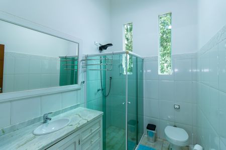 Casa para alugar com 700m², 3 quartos e 10 vagas Casa para alugar com 700m², 3 quartos e 10 vagasBanheiro da Suíte 2