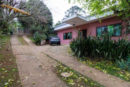 Casa para alugar com 700m², 3 quartos e 10 vagas Casa para alugar com 700m², 3 quartos e 10 vagasFachada