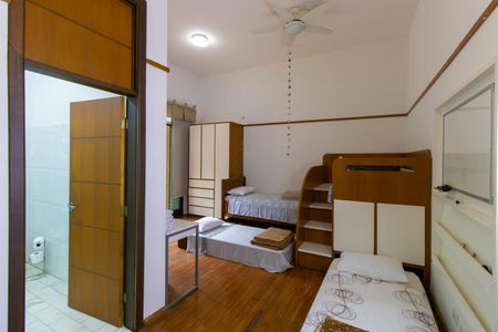 Casa para alugar com 700m², 3 quartos e 10 vagas Casa para alugar com 700m², 3 quartos e 10 vagasSuíte 2