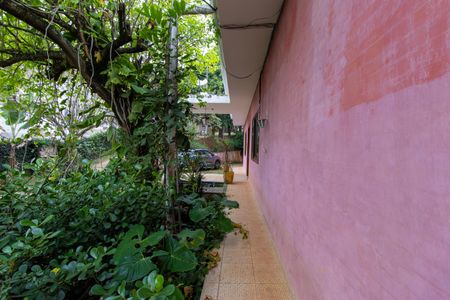 Casa para alugar com 700m², 3 quartos e 10 vagas Casa para alugar com 700m², 3 quartos e 10 vagasFachada