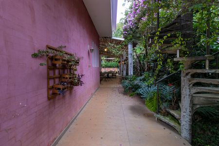 Casa para alugar com 700m², 3 quartos e 10 vagas Casa para alugar com 700m², 3 quartos e 10 vagasÁrea comum